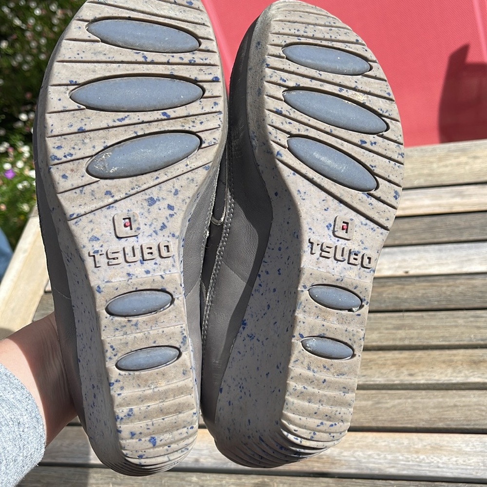 Tsubo Hidden Wedge Sneakers size 10 - Picture 3 of 5